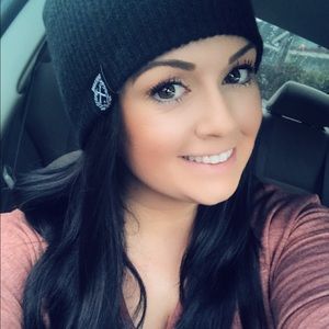 Meet your Posher, Danielle